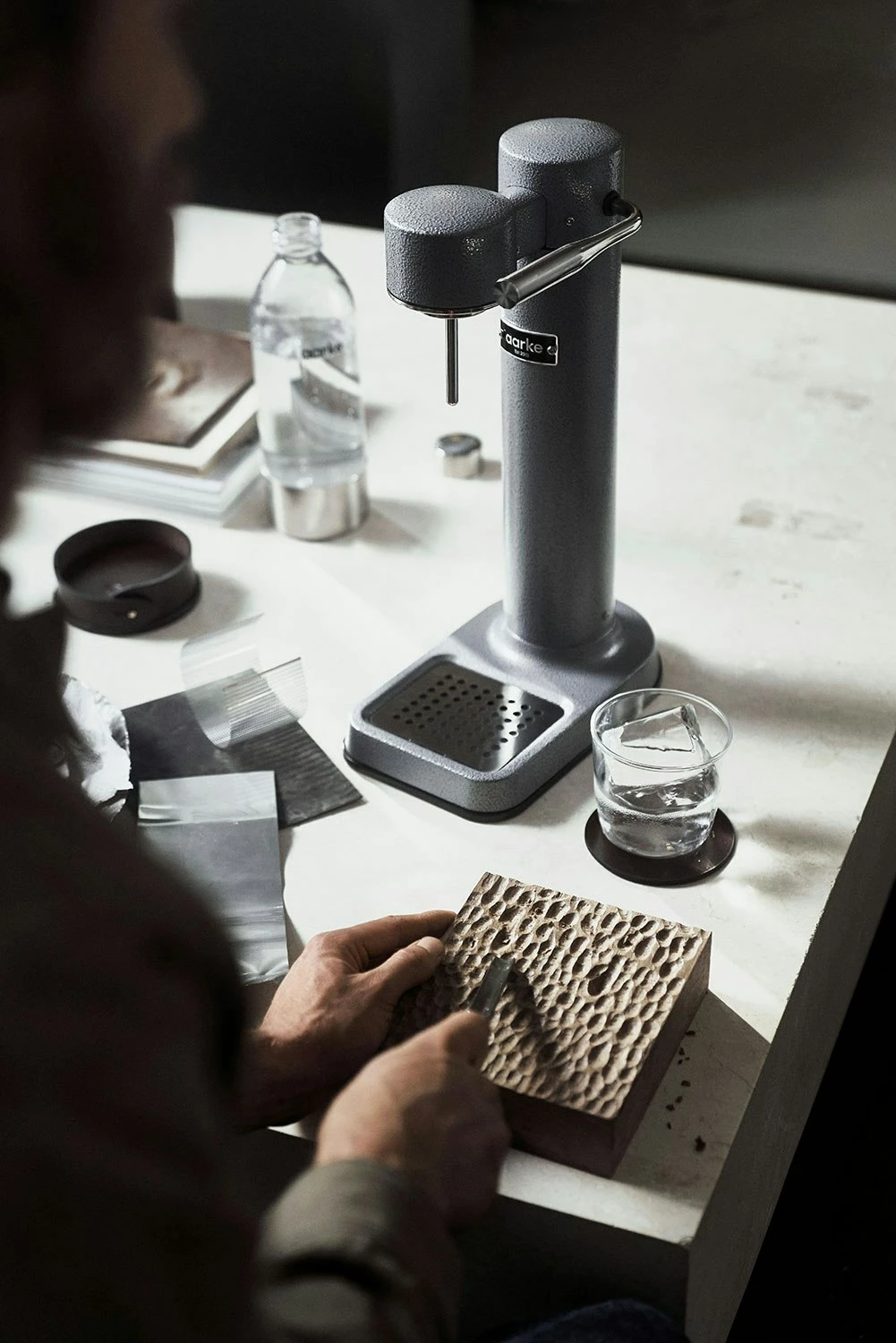 Aarke Carbonator III Soodakone, Hammertone Grey - Image 6