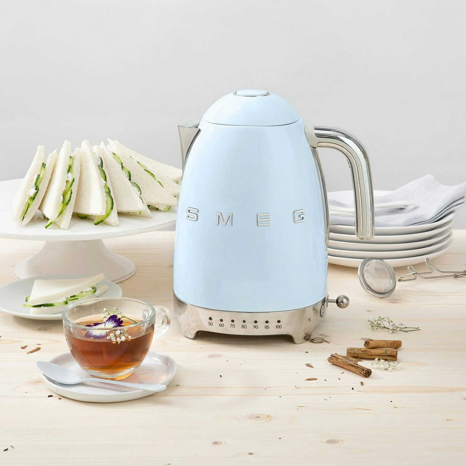 Smeg Vedenkeitin, Säädettävä Lämpötila, Sininen - Image 2